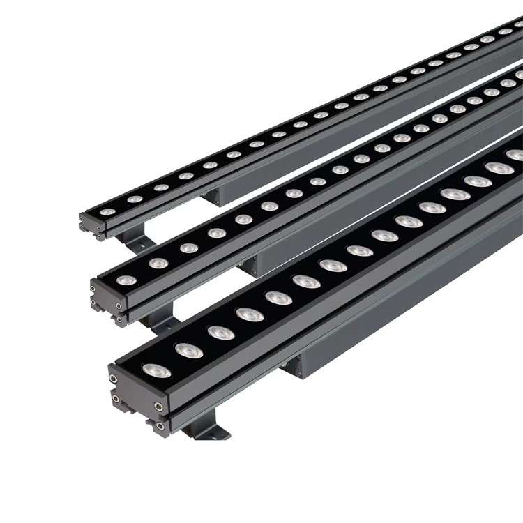 Linear wall wash lights